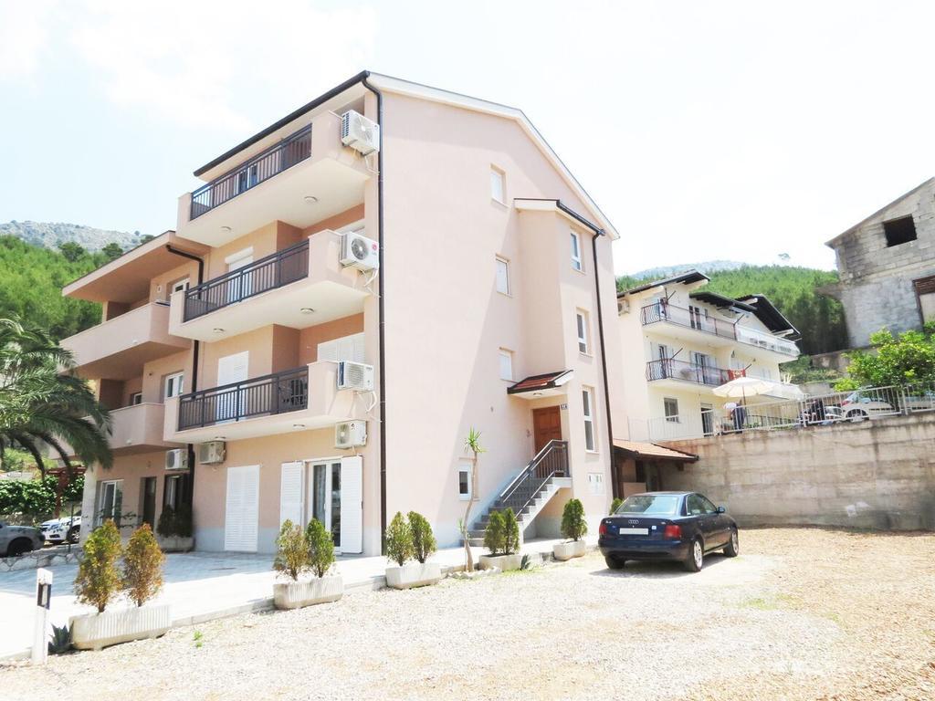 Apartments Ljubicic Podstrana Ngoại thất bức ảnh