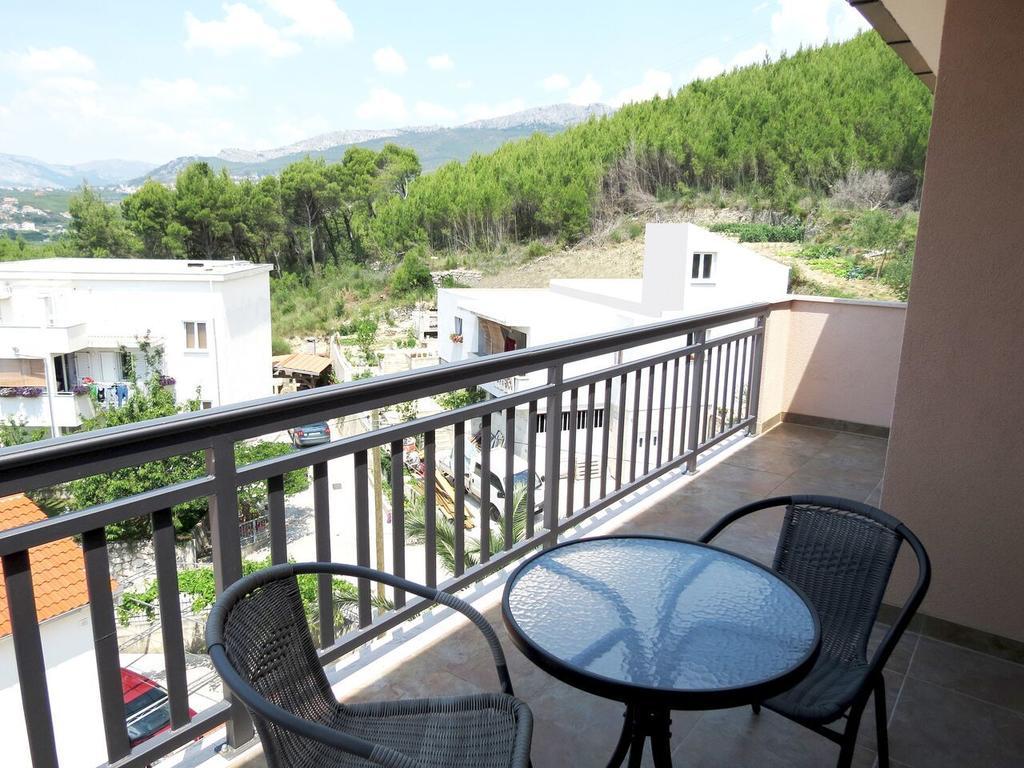 Apartments Ljubicic Podstrana Phòng bức ảnh