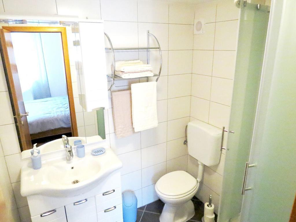 Apartments Ljubicic Podstrana Phòng bức ảnh