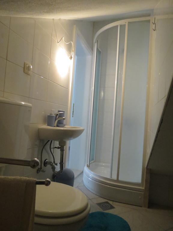Apartments Ljubicic Podstrana Phòng bức ảnh